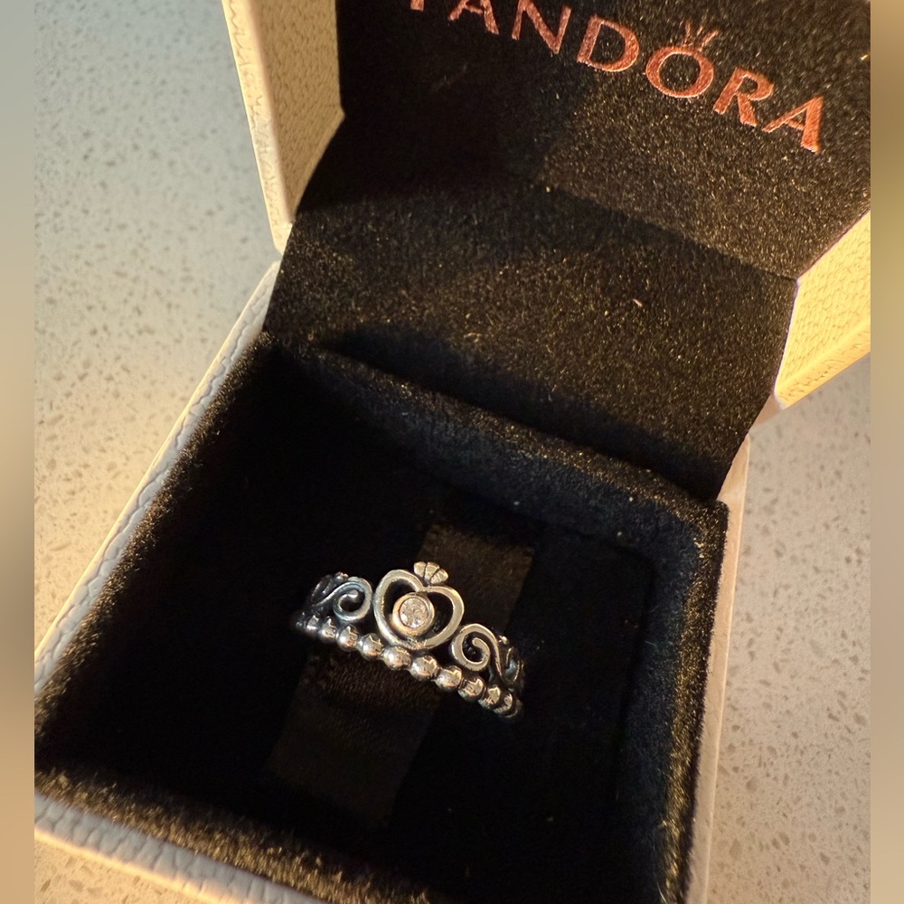 Pandora Princess Tiara Crown Ring